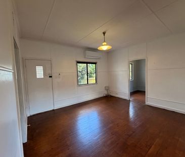 4 Bedroom House East Toowoomba Ready to Be Your Home! - Photo 3