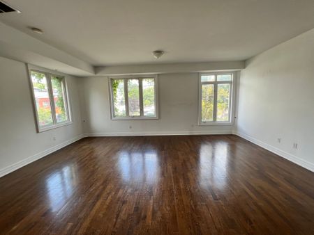For Lease - 215 Heward Avenue, Toronto, Ontario - Photo 2