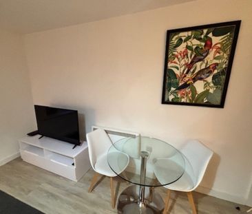 Cross Street, Lancashire - Photo 2