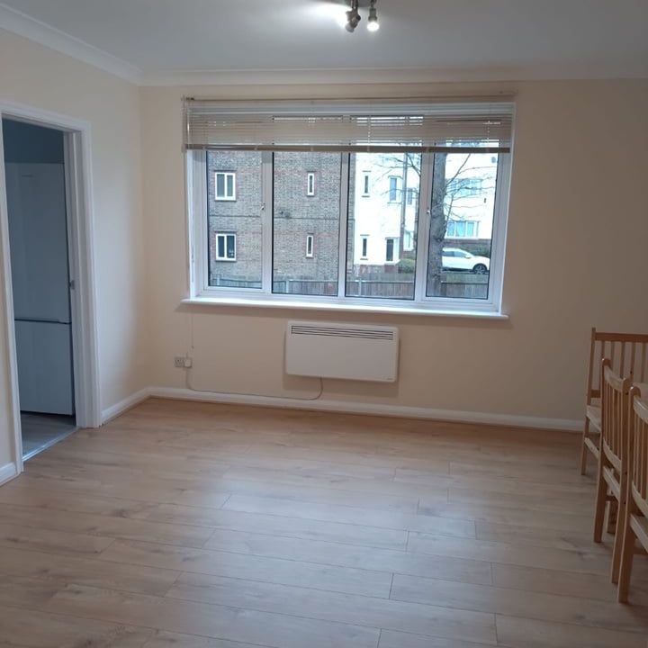 1 Bed Flat, Canberra Close, NW4 - Photo 1