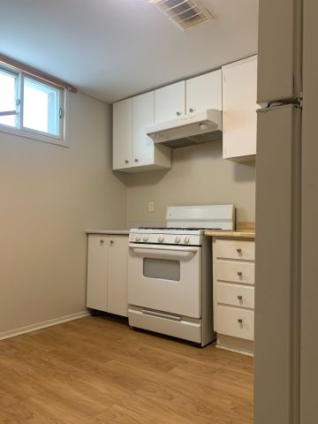 For Lease - 859 Tavistock Street Unit# 3, Britannia Heights - Queensway Terrace N and Area, Ontario - Photo 4