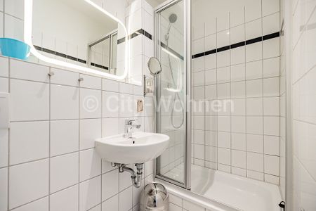 Altbauwohnung mit Designmöbeln, mitten in Hamburg-Ottensen - Photo 2