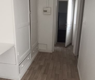 Location Appartement 1 pièce 21m² - Photo 3