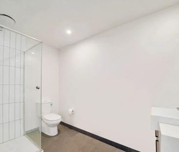 When Location is Priority - Westfield & Station at your Doorstep! - Photo 5
