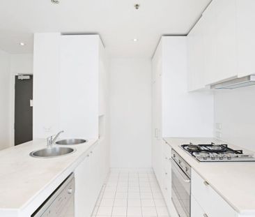 2201/620 Collins Street, Melbourne - Photo 1