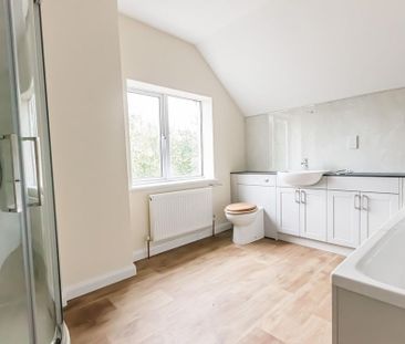 2 bedroom semi-detached house to rent - Photo 5