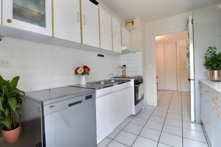 Location Appartement 3 pièces 83m² CHAMALIERES 63400 - Photo 4