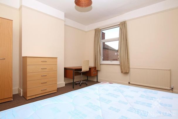 5 bedroom terraced house to rent - Photo 1