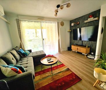 2 pièces - Meublé - 38 m² - 4ème étage - Colocation non autorisée - Photo 1