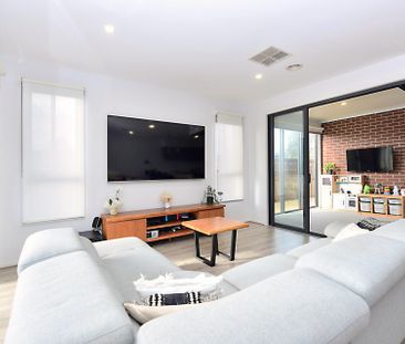 23 Newson Street, Keysborough VIC 3173 - House For Rent | Domain - Photo 1