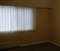 $1100 / 1br – 650ft2 – Spacious 1 Bedroom + Bathroom Apartment in u... - Photo 4