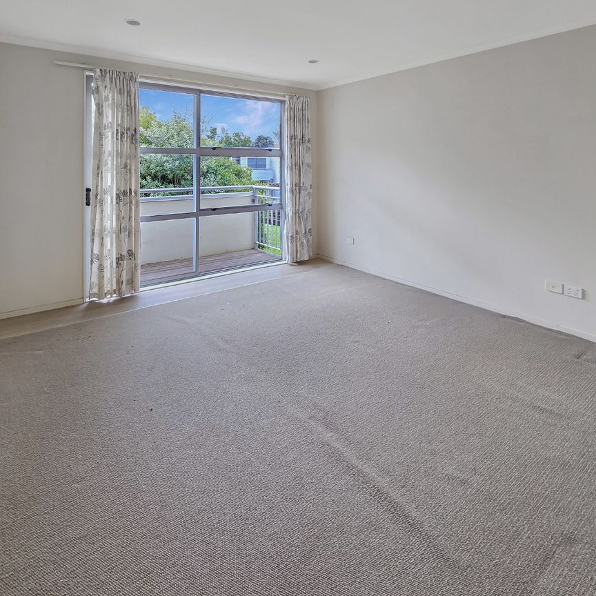 TAKANINI - Terrace Home - Photo 1