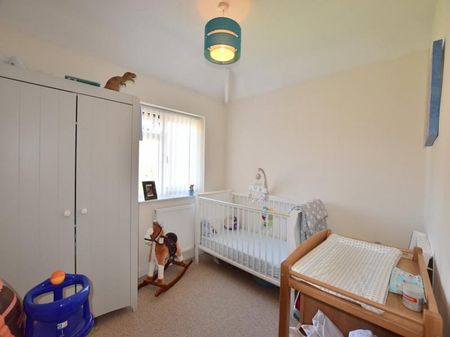 3 Bedroom Semi Detached Available Arranging tenancy - Photo 5