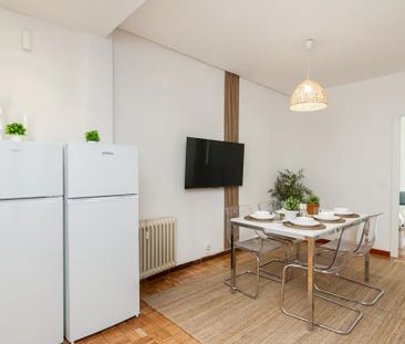 Calle de Fernández de la Hoz, Madrid, Community of Madrid 28010 - Photo 6