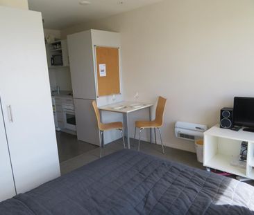 TOP FLOOR STUDIO APARTMENT: VIEWS FOR MILES - Photo 2