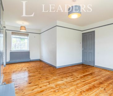 2 bedroom maisonette to rent Cranleigh - Photo 4