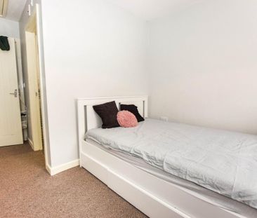 1 bedroom semi-detached house to rent - Photo 6