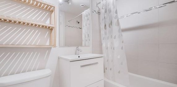 Loft entièrement meublé à louer Vieux-Québec février 2026 - Photo 2