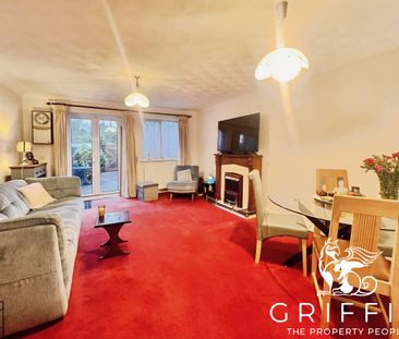 London Road, Grays, RM17 - Photo 1