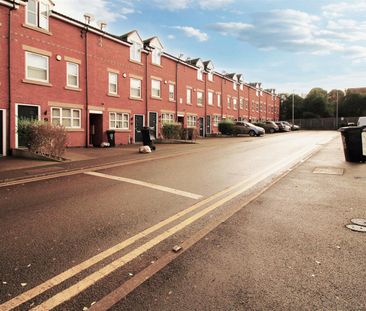 Blue Fox Close, Leicester, LE3 0EE - Photo 2