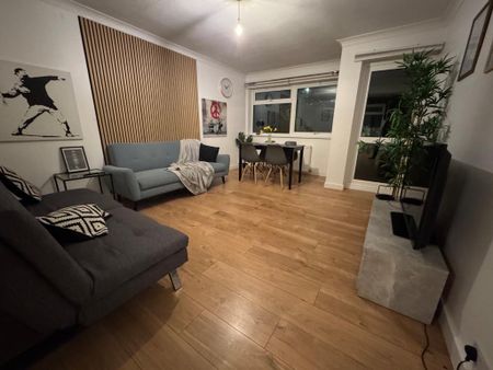 2 bedroom maisonette to rent - Photo 2