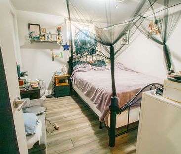 2 BEDROOMS LOWER UNIT IN ST. CATHARINES!!! - Photo 4