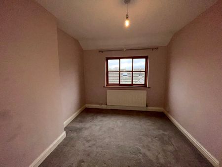 2 bedroom semi-detached to let - Photo 4