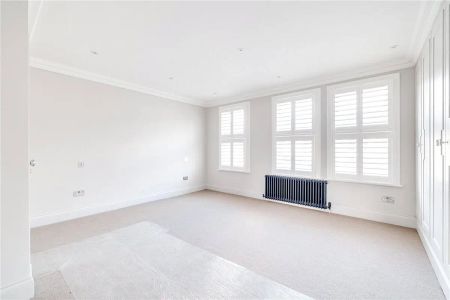 3 bedroom house in London - Photo 4