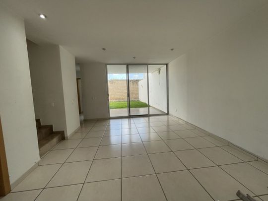 Casa de Renta📍Solares - Coto Valeria - Photo 1