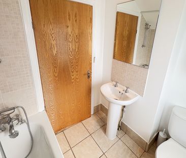 Springfield Road, Guildford, Surrey, GU1 - Photo 4