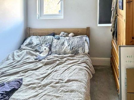 Brighton Road, Worthing, BN11 - Photo 2