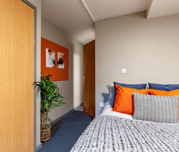 1 bedroom in a flat share to rent - Photo 6