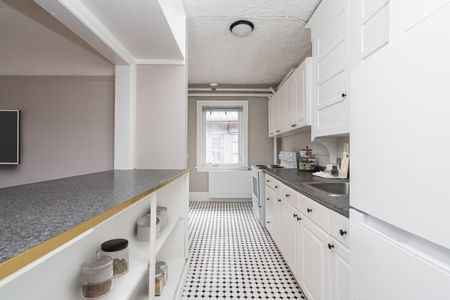 100 Vaughan Road - Photo 2