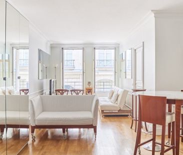 Appartement • Saint Germain des Prés - Photo 3