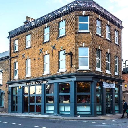 House share to rent - Photo 3