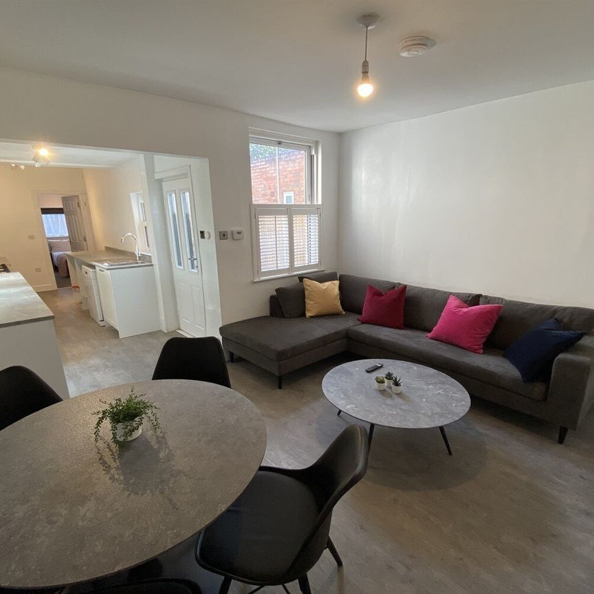 Dagmar Grove Beeston, NG9 2BH - Photo 1