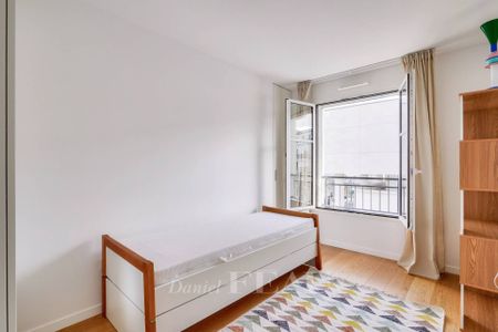 Location appartement, Puteaux, 3 pièces, 64.81 m², ref 86468915 - Photo 2