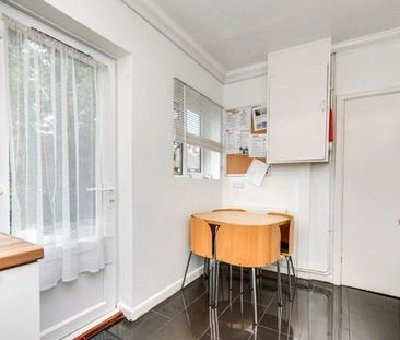 4 bedroom house to rent - Photo 1