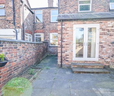 2 bedroom terraced house to rent - Photo 1