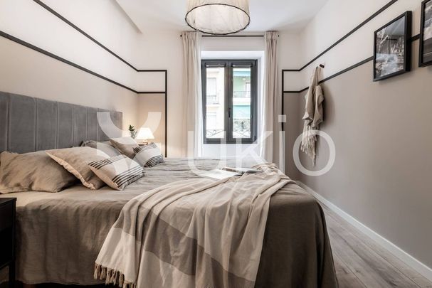 1 bedroom luxury Apartment for rent in Madrid, Spain - Photo 1