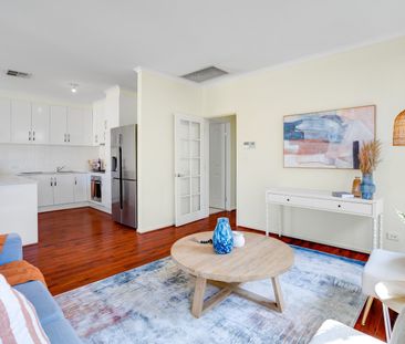 Open The Door to Spacious Family Living in the Heart of Munno Para - Photo 4