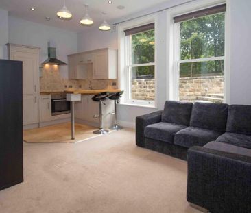 2 bedroom flat to rent - Photo 1
