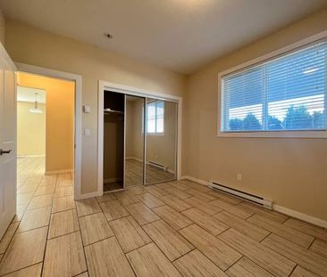 2 bed/1 bath Suite w/ Exclusive Use of Yard - Photo 4