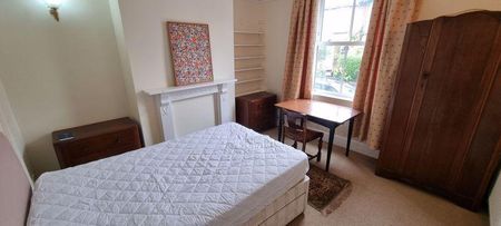 4 bedroom terraced house to rent - Photo 4