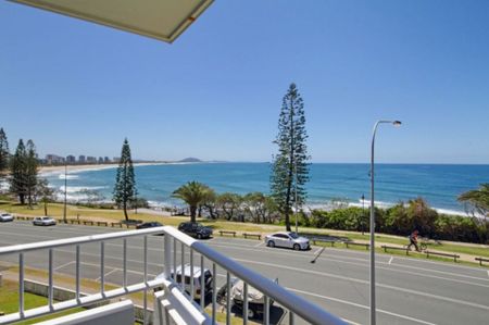 Modern Furnished Unit with Stunning Panoramic Views - Photo 3