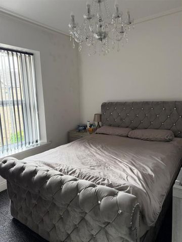 4 bedroom private hall to rent - Photo 2