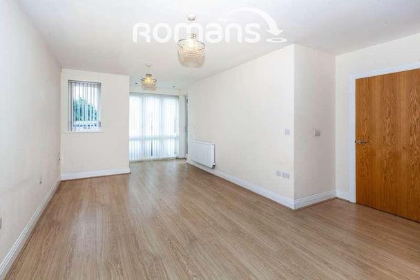 Moorland Place, Kingfisher Drive, Maidenhead, SL6 - Photo 1
