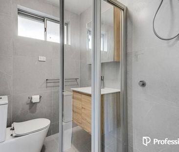 1- Bedroom 1- Bathroom Apartment in Stirling! - Photo 5
