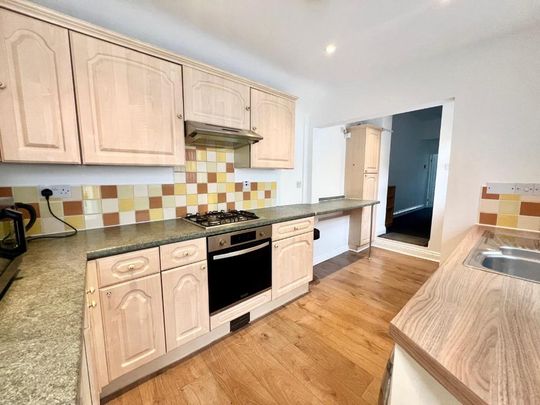 4 bedroom house share to rent - Photo 1