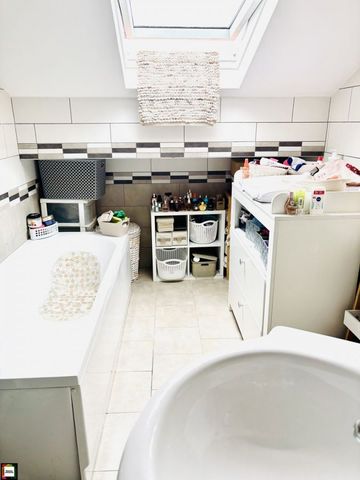 Appartement 4 pièces à - Photo 3